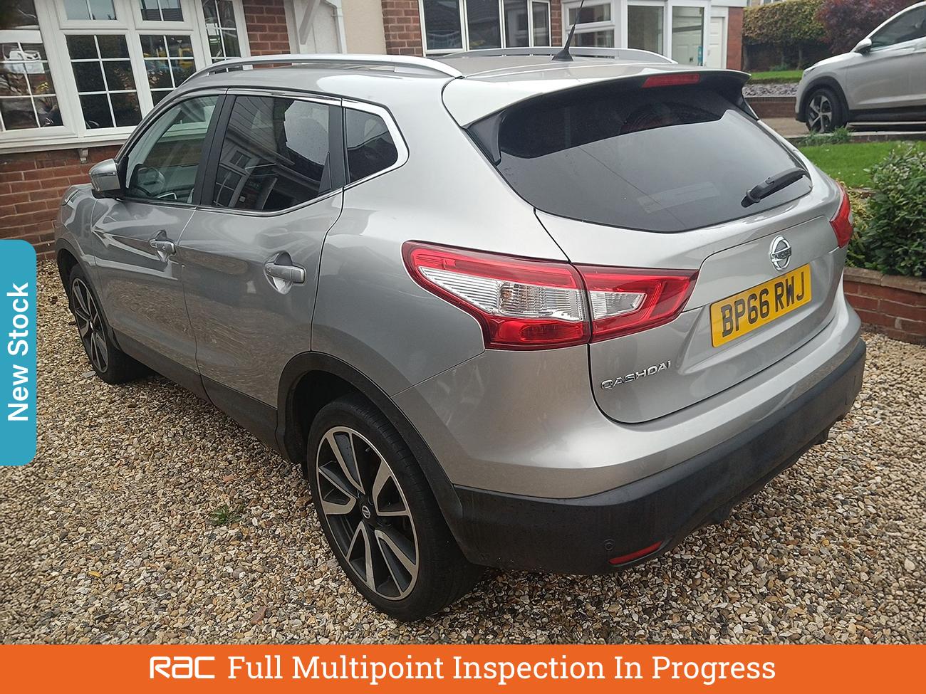 Used Nissan Qashqai 2016 for sale - 76364687: Photo 2