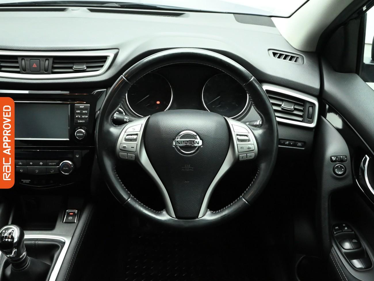 Used Nissan Qashqai 2014 for sale - 77158845: Photo 9