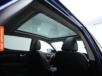 Used Nissan Qashqai 2017 for sale - 76391048: Photo