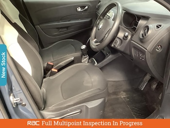 Used Renault Captur 2018 for sale - 75735639: Photo