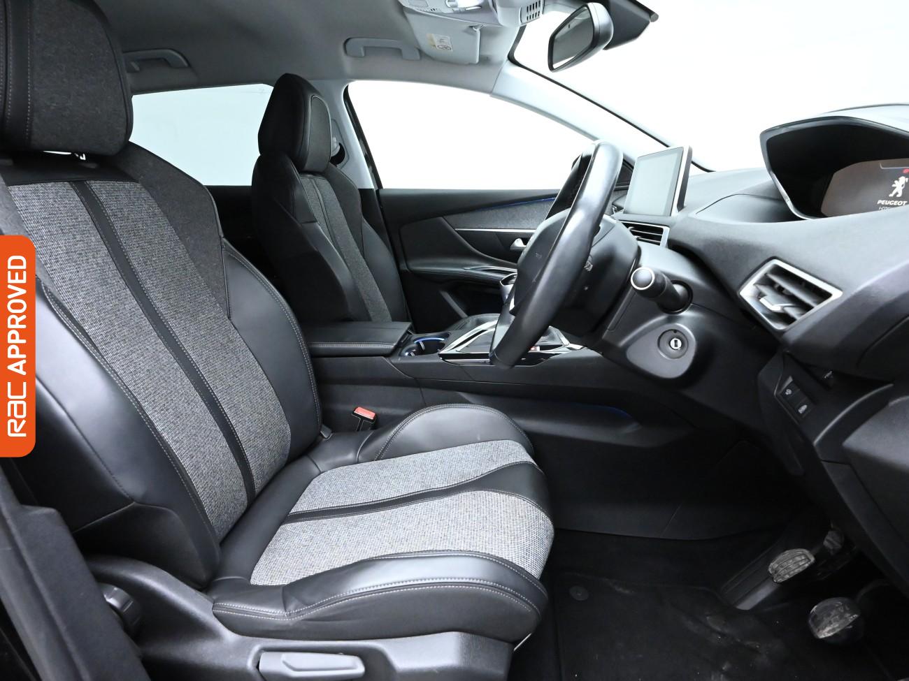 Used Peugeot 3008 2017 for sale - 76170315: Photo 12