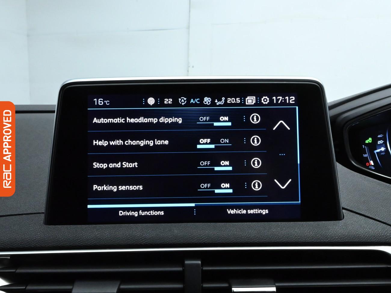 Used Peugeot 3008 2017 for sale - 76170315: Photo 16