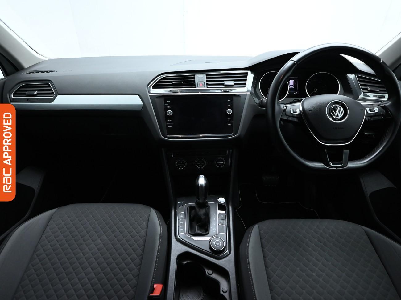 Used Volkswagen Tiguan 2019 for sale - 76495052: Photo 2