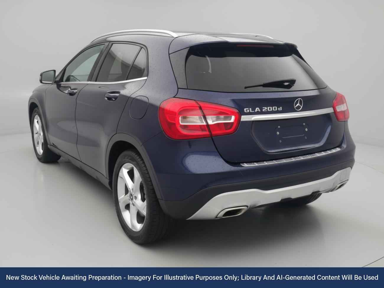 Used Mercedes-Benz GLA 2017 for sale - 76732532: Photo 2