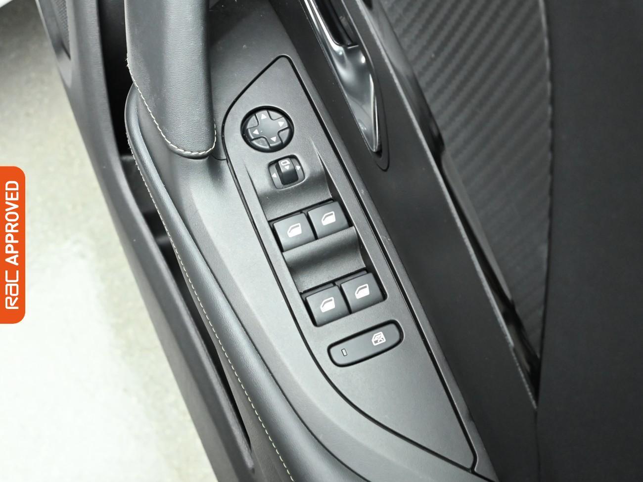 Used Peugeot 2008 2021 for sale - 76767726: Photo 28