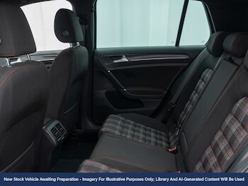 Used Volkswagen Golf 2017 for sale - 77791830: Photo