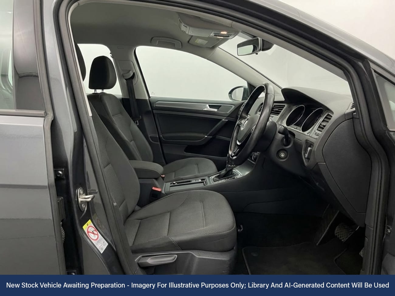 Used Volkswagen Golf 2018 for sale - 77083919: Photo 3