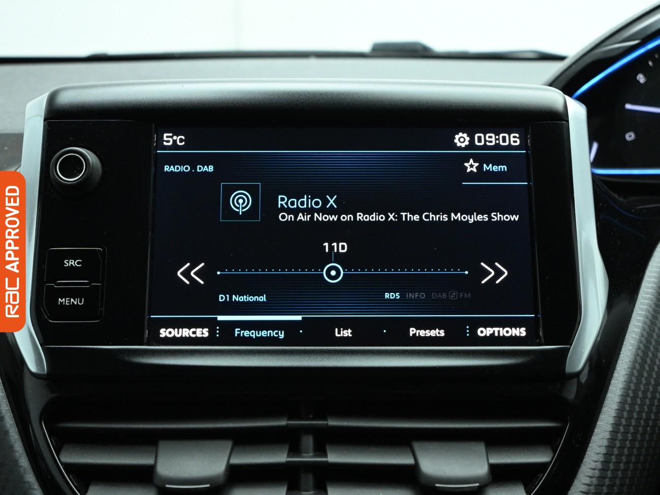 Used Peugeot 2008 2018 for sale - 77820338: Photo 14