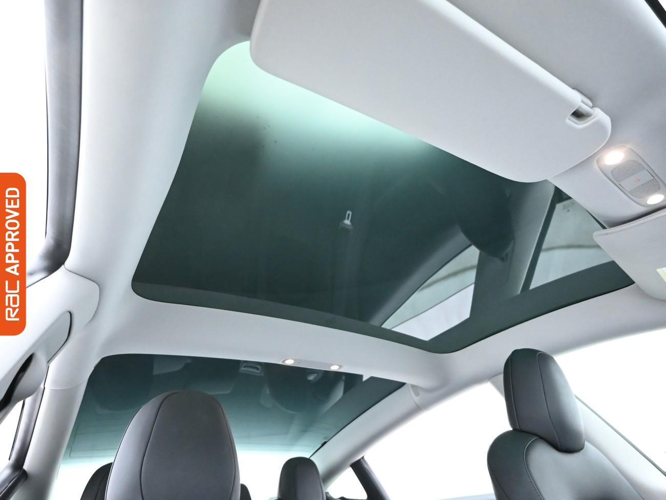 Used Tesla Model 3 2021 for sale - 76477512: Photo 3