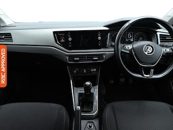 Used Volkswagen Polo 2019 for sale - 75422008: Photo