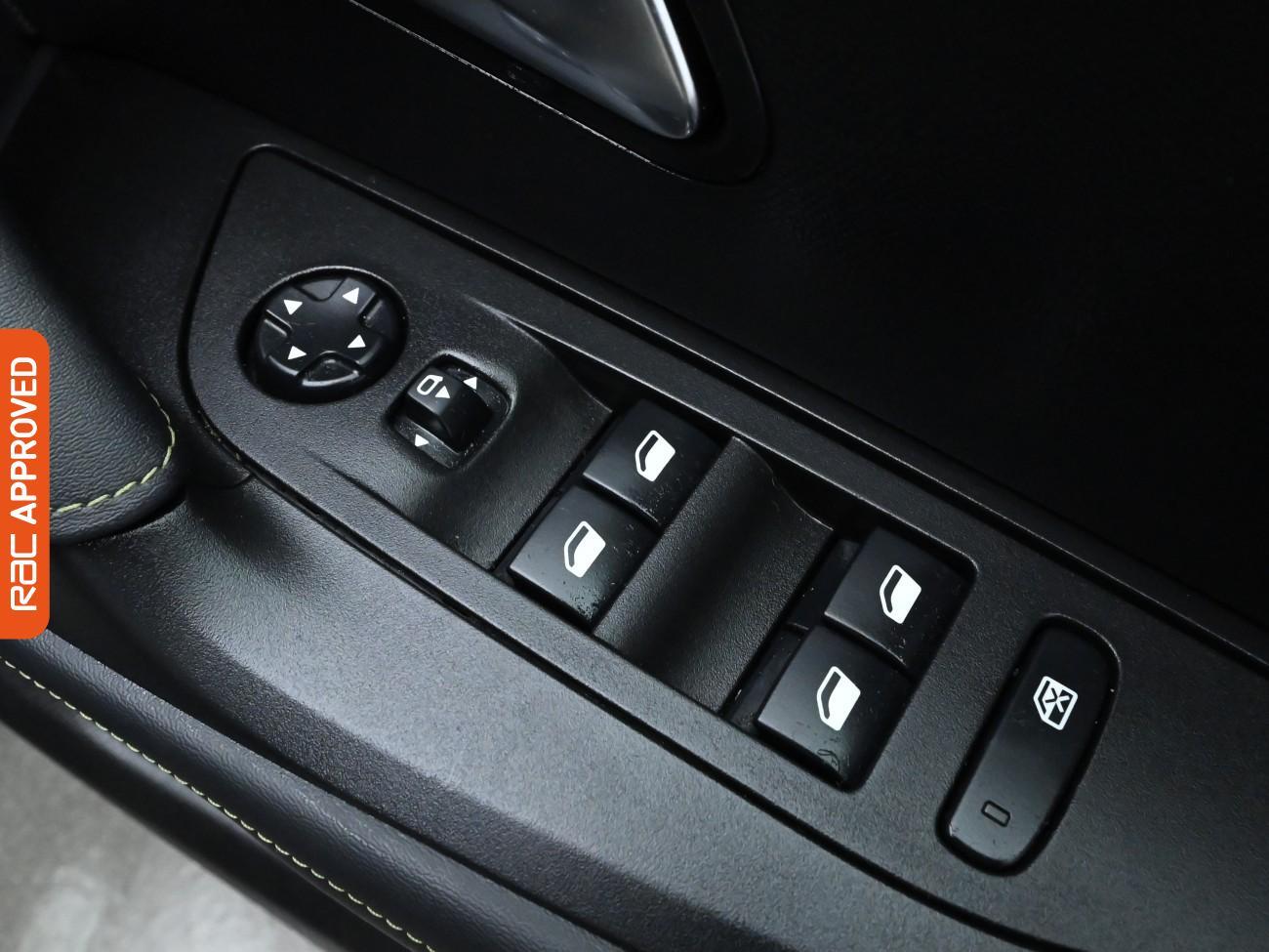 Used Peugeot 2008 2022 for sale - 76477510: Photo 29