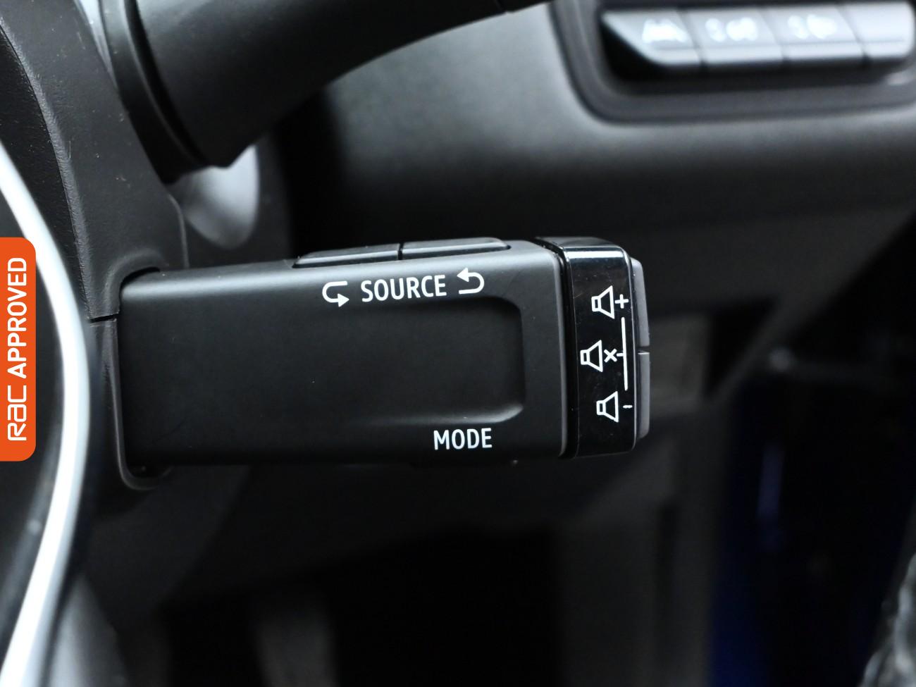 Used Renault Captur 2020 for sale - 76022601: Photo 19