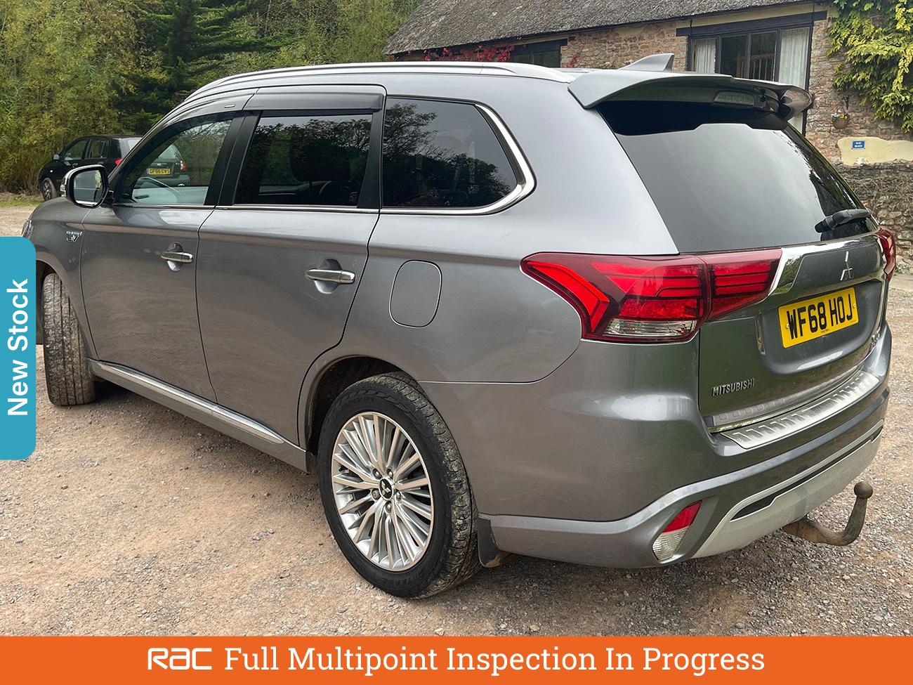 Used Mitsubishi Outlander 2018 for sale - 76311186: Photo 2