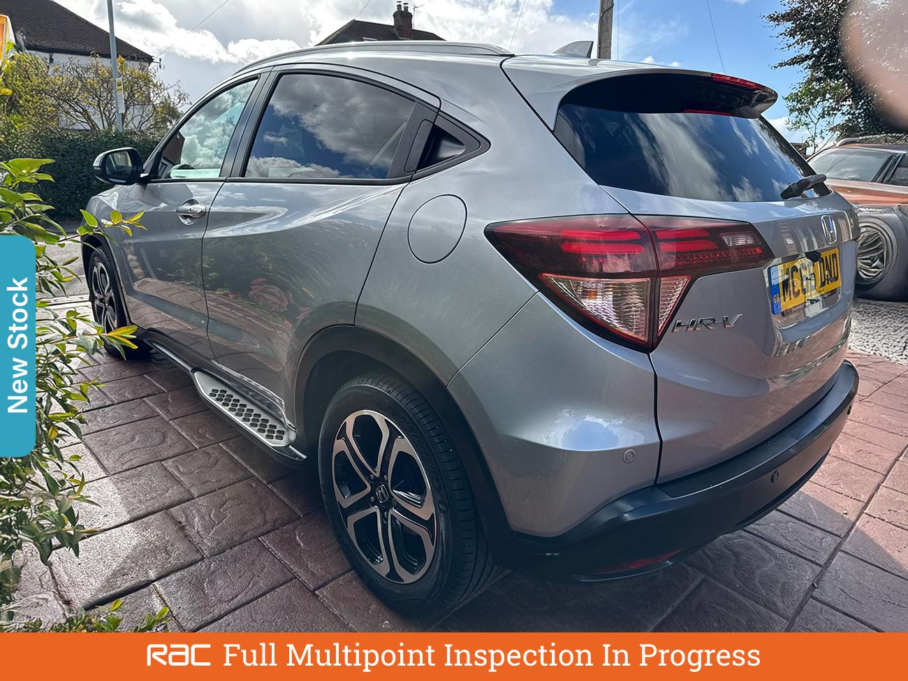 Used Honda HR-V 2017 for sale - 76005015: Photo 2