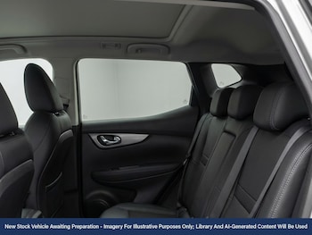 Used Nissan Qashqai 2017 for sale - 77890614: Photo