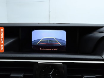 Used Lexus IS 2019 for sale - 76220248: Photo 3