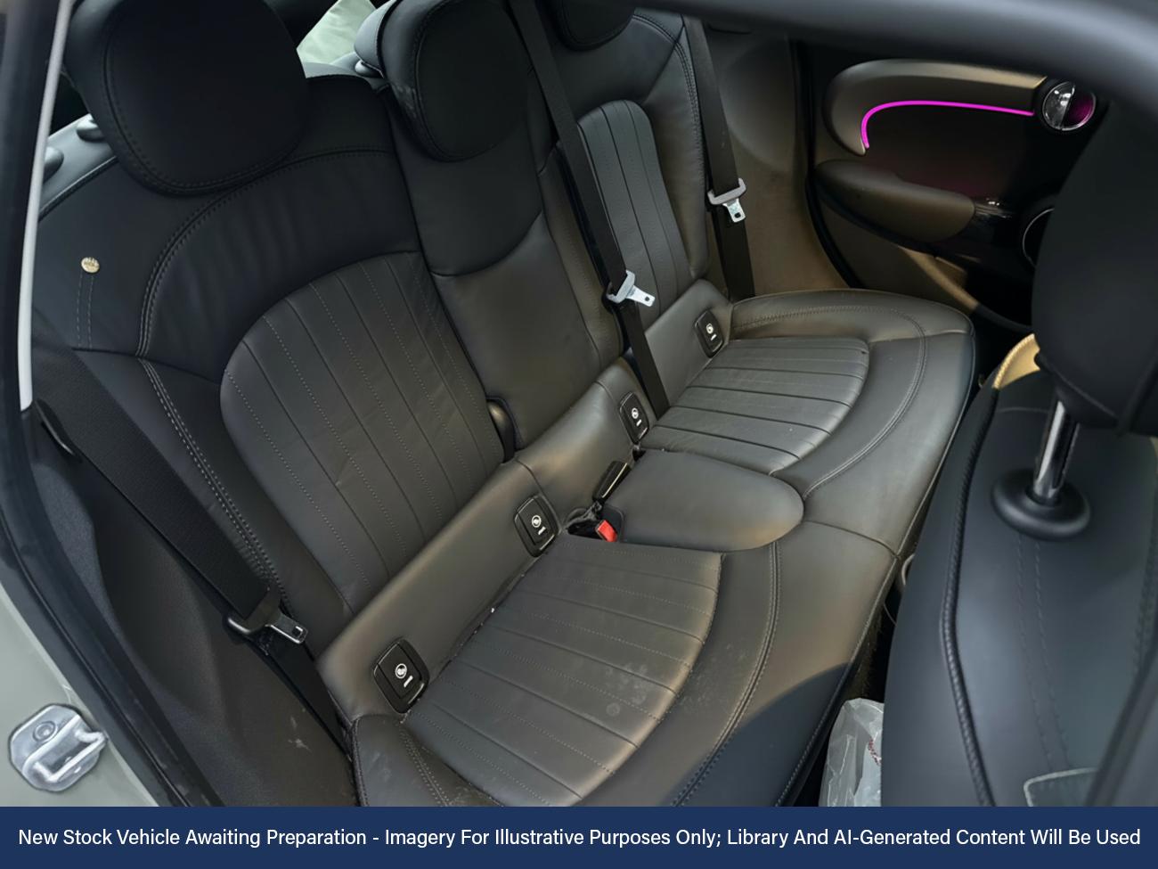 Used MINI Hatch 2020 for sale - 76892460: Photo 4