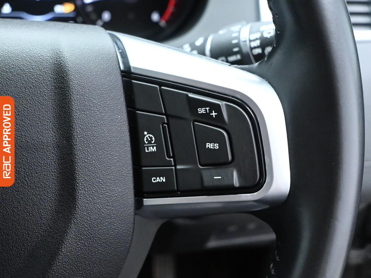 Used Land Rover Discovery Sport 2016 for sale - 76961480: Photo 21