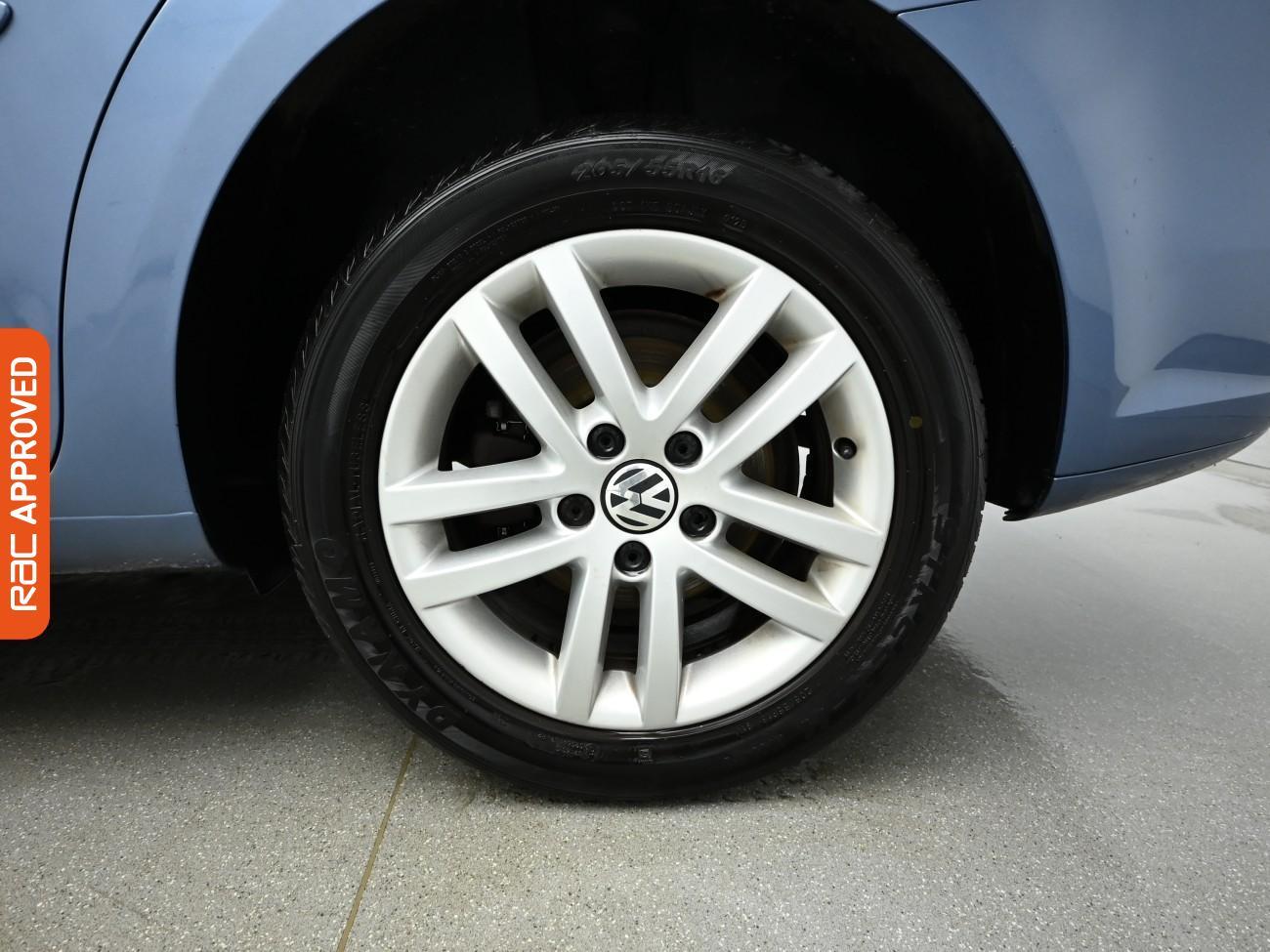 Used Volkswagen Touran 2013 for sale - 76610885: Photo 14