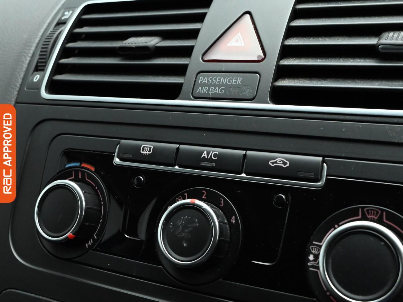 Used Volkswagen Touran 2013 for sale - 76610885: Photo 16