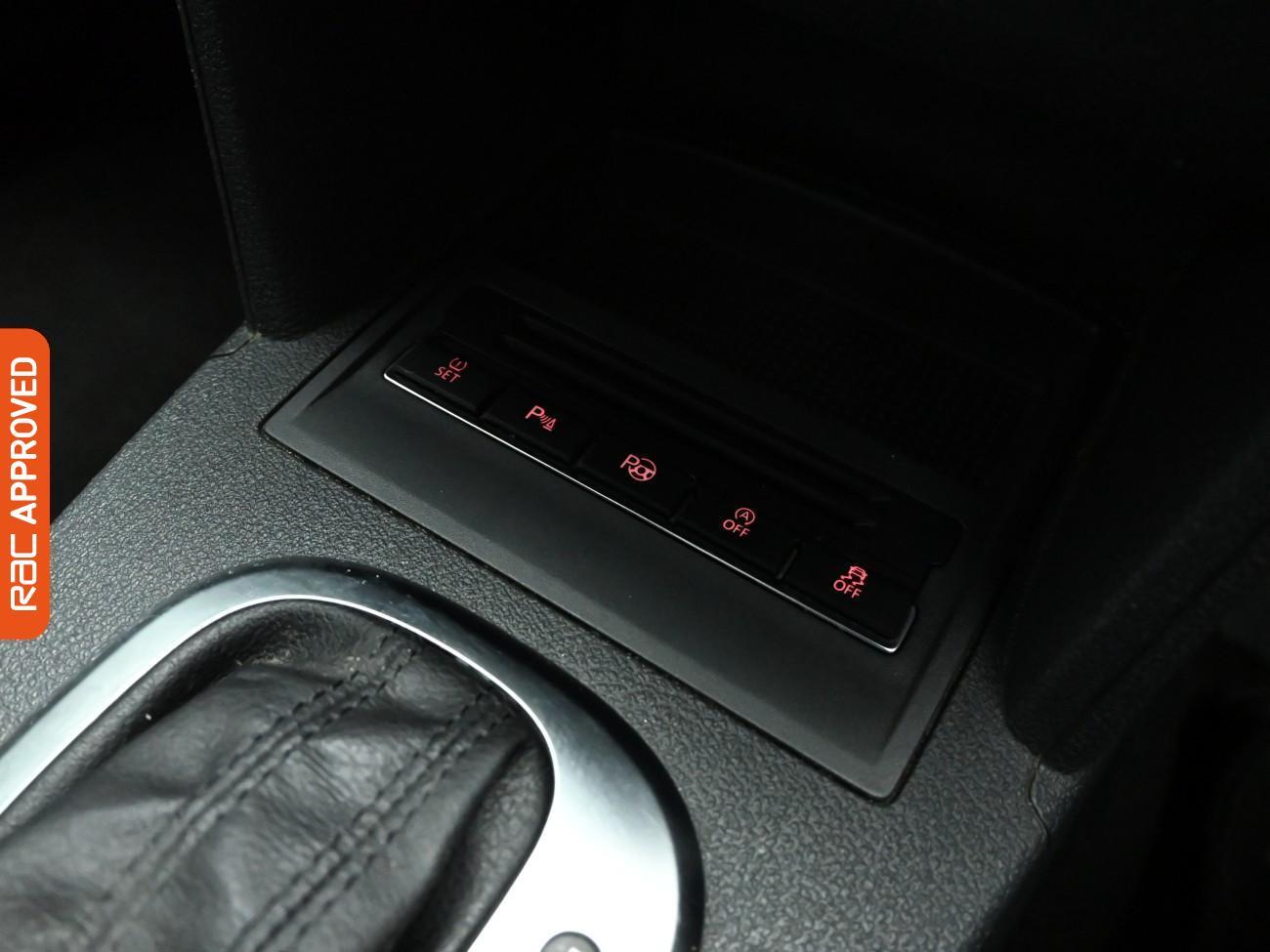 Used Volkswagen Touran 2013 for sale - 76610885: Photo 17