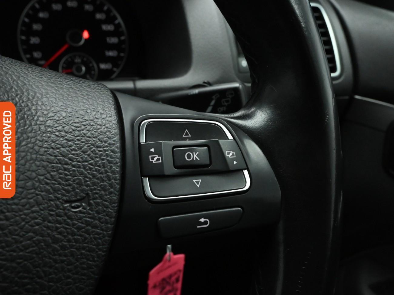 Used Volkswagen Touran 2013 for sale - 76610885: Photo 19