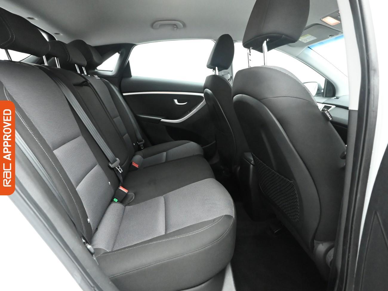 Used Hyundai i30 2017 for sale - 76767753: Photo 13