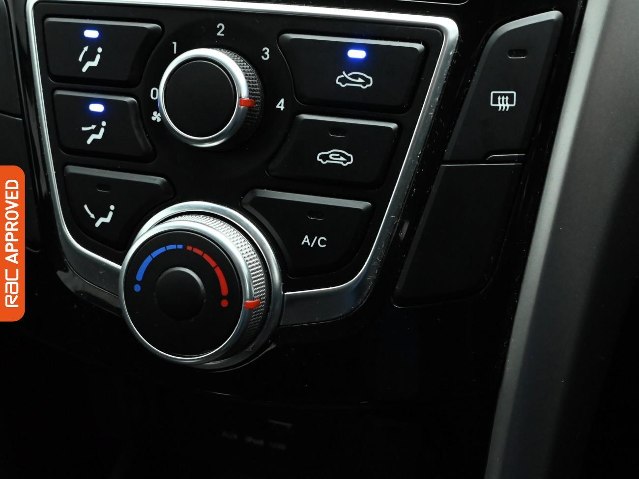 Used Hyundai i30 2017 for sale - 76767753: Photo 17