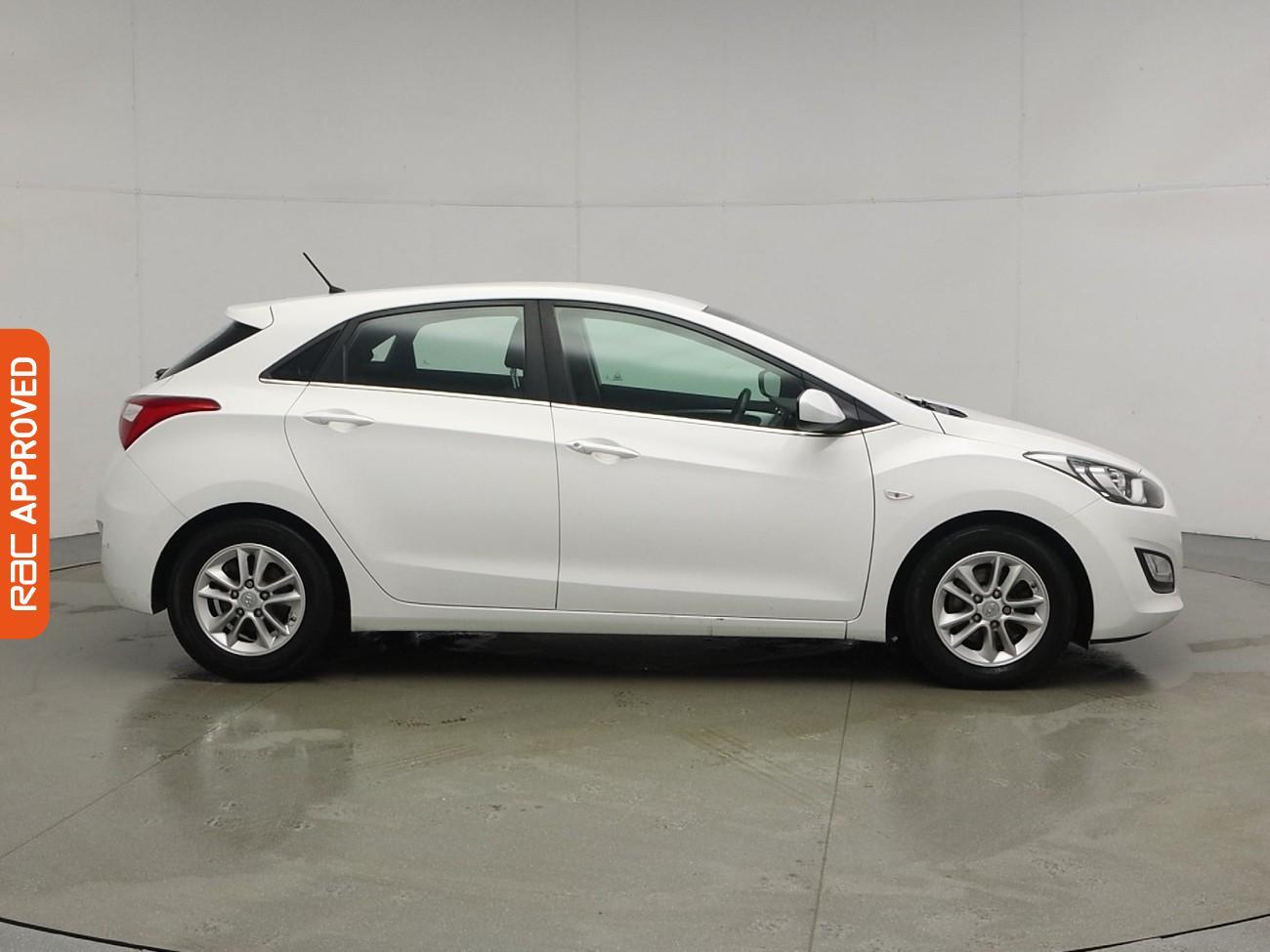 Used Hyundai i30 2017 for sale - 76767753: Photo 6