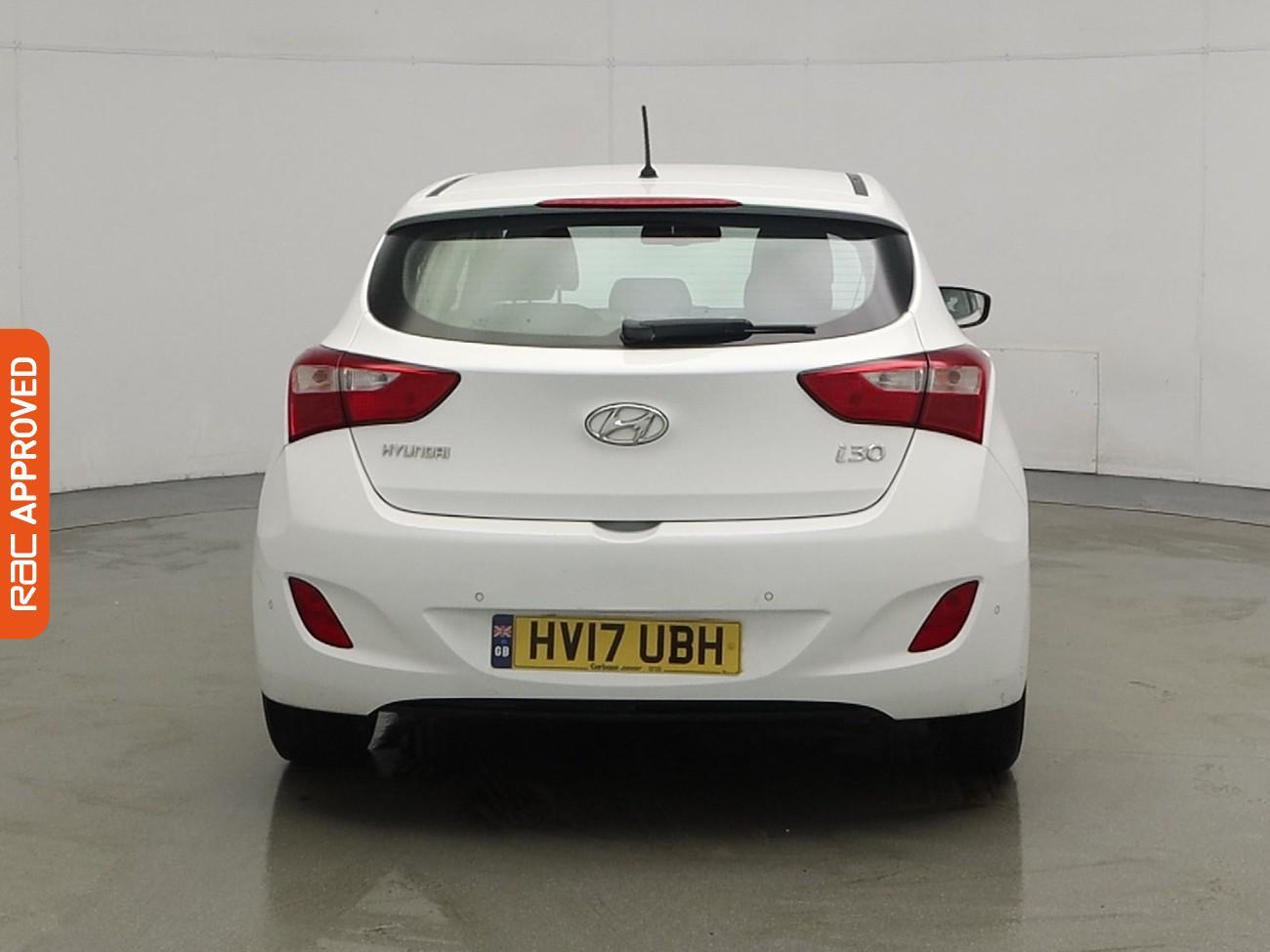 Used Hyundai i30 2017 for sale - 76767753: Photo 8