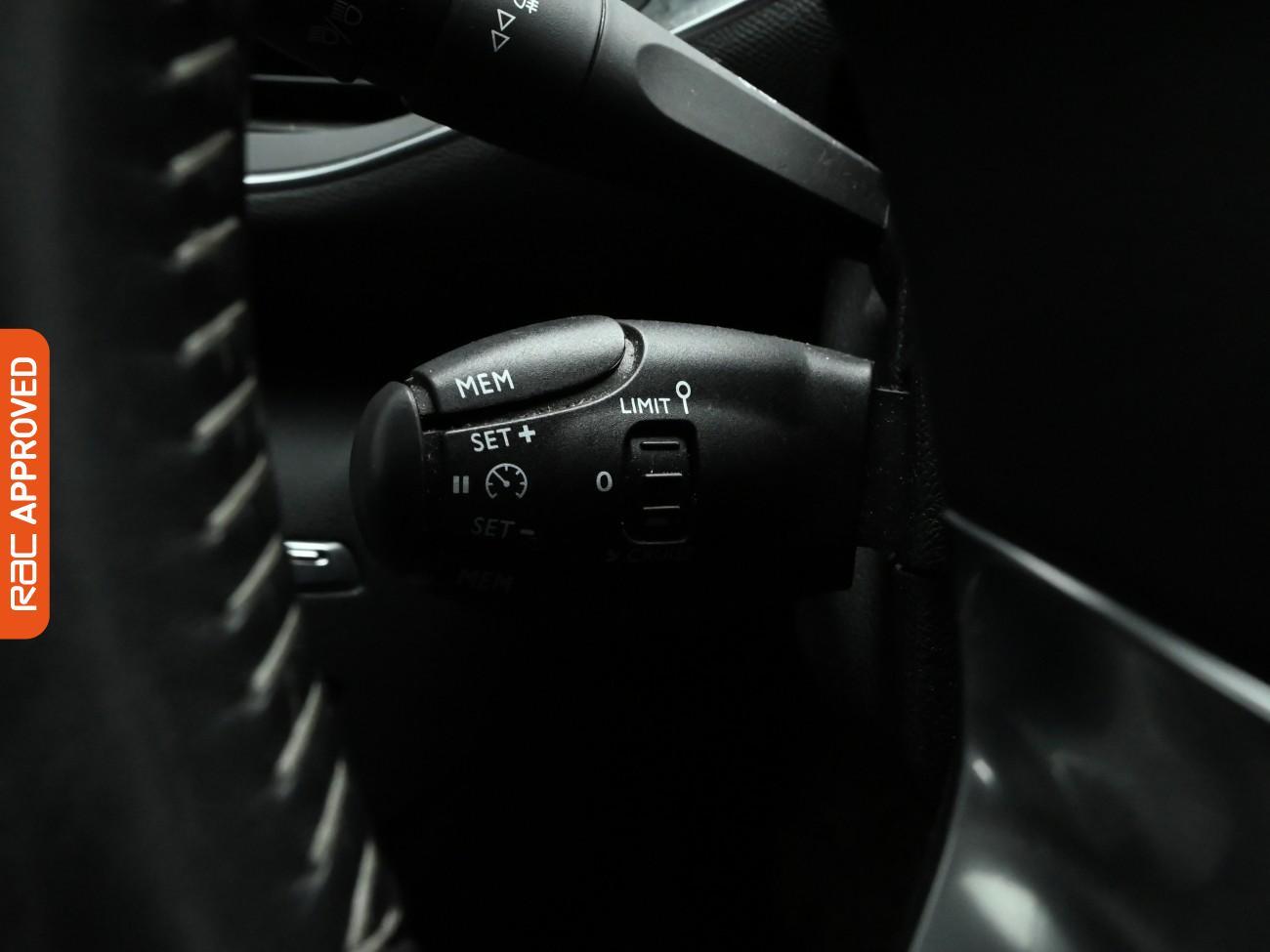 Used Peugeot 308 2016 for sale - 77135313: Photo 18