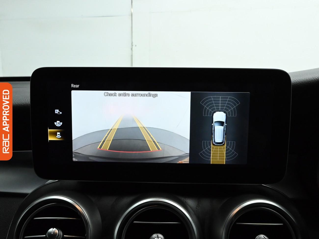 Used Mercedes-Benz GLC 2020 for sale - 76564710: Photo 3