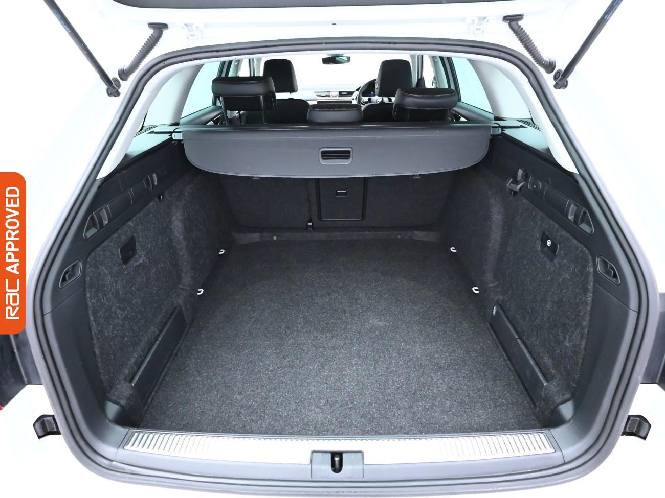 Used Skoda Superb 2022 for sale - 76495397: Photo 12