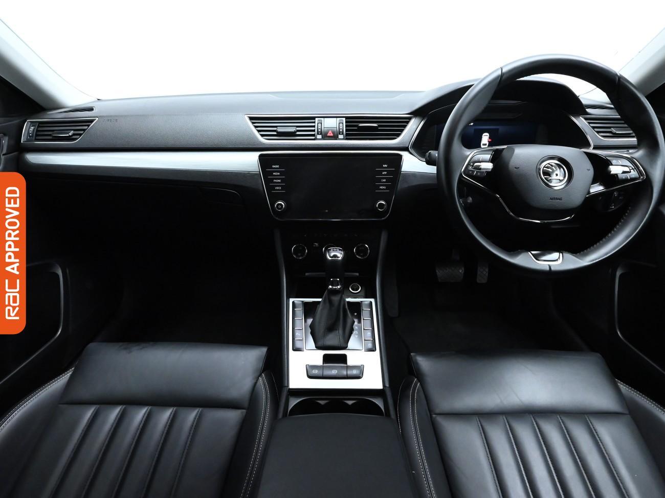 Used Skoda Superb 2022 for sale - 76495397: Photo 2