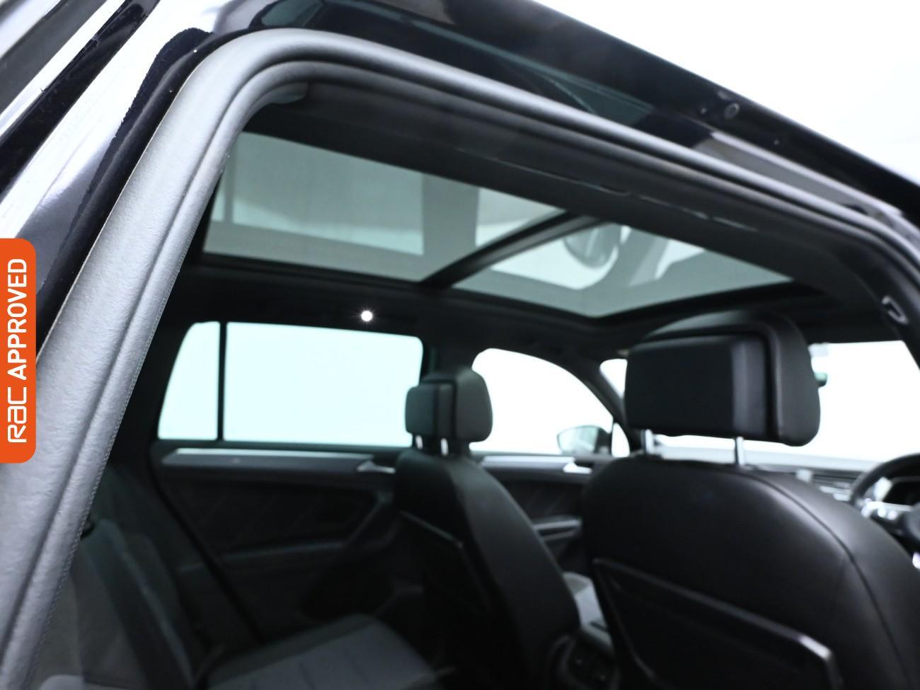 Used Volkswagen Tiguan 2020 for sale - 76495158: Photo 3