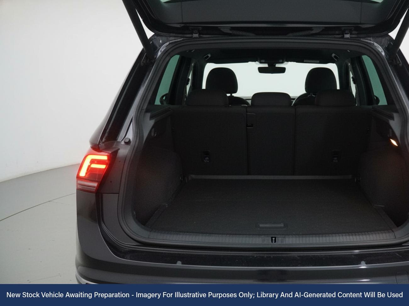 Used Volkswagen Tiguan 2018 for sale - 76746304: Photo 6