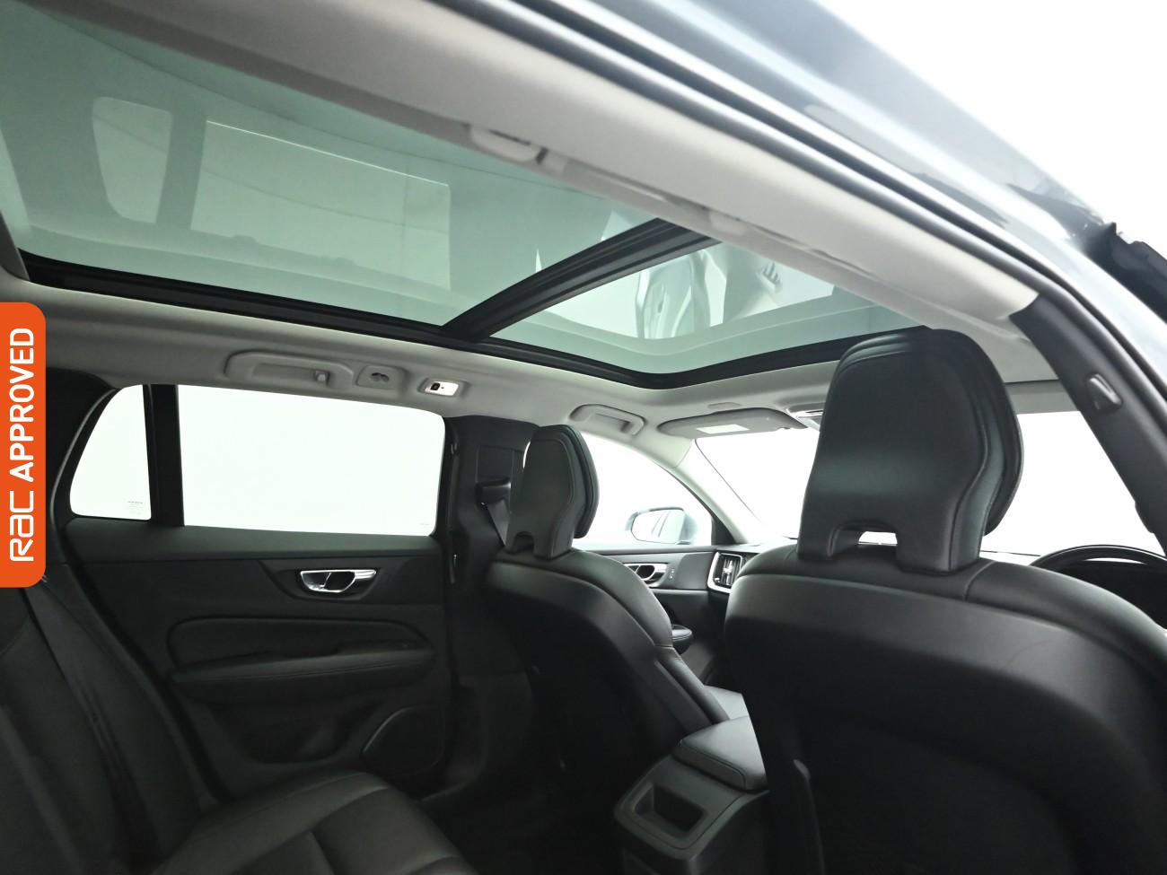 Used Volvo V60 2019 for sale - 76750726: Photo 3