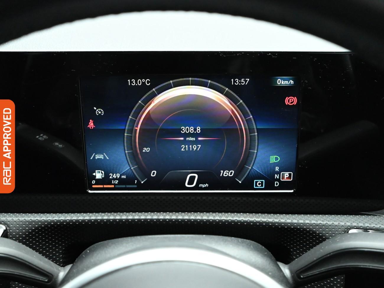 Used Mercedes-Benz A-Class 2019 for sale - 77557436: Photo 11