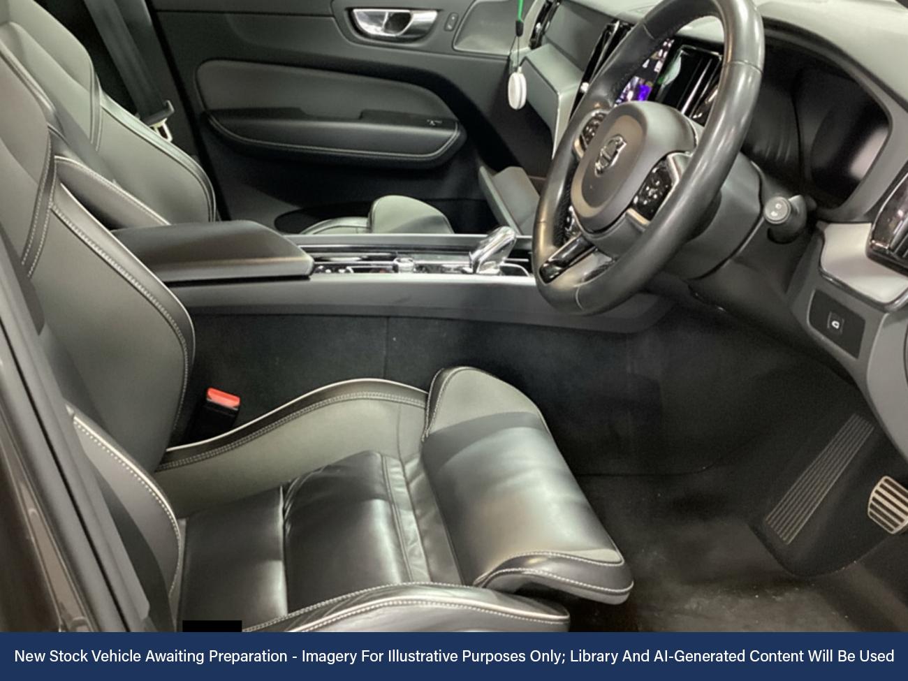 Used Volvo XC60 2022 for sale - 76929207: Photo 3