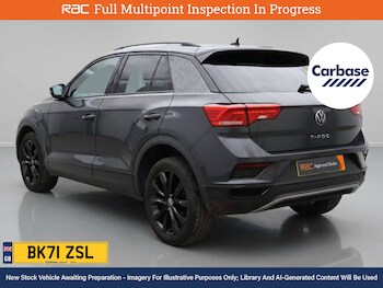 Used Volkswagen T-Roc 2022 for sale - 77294637: Photo