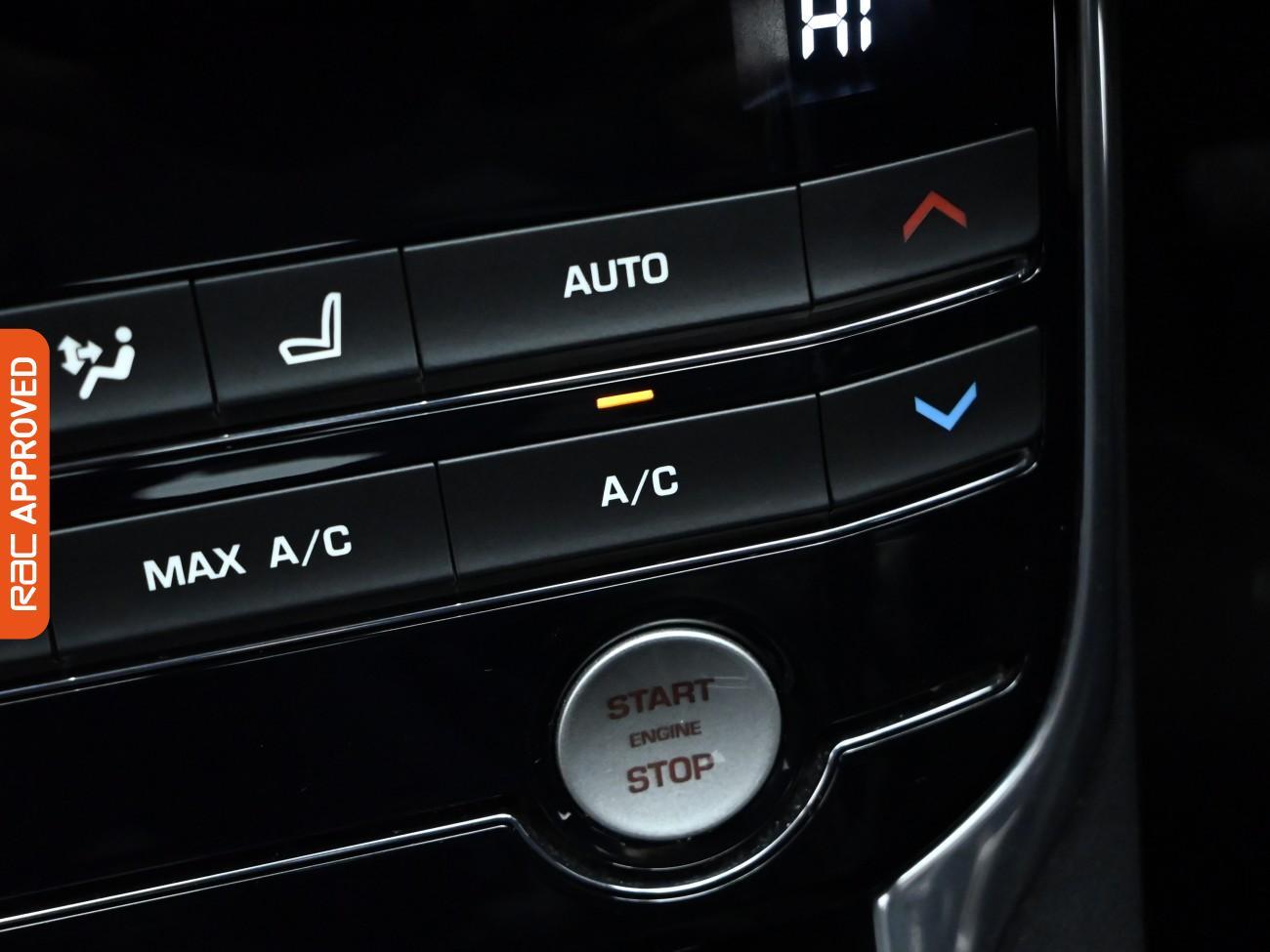 Used Jaguar XE 2017 for sale - 76311015: Photo 19