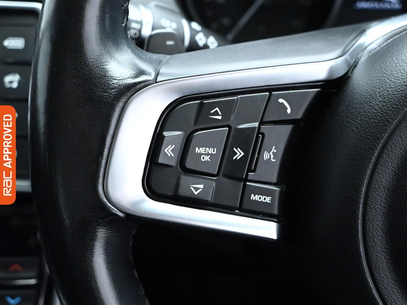 Used Jaguar XE 2017 for sale - 76311015: Photo 23