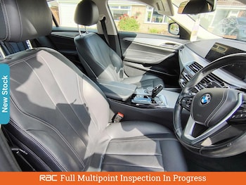 Used BMW 5 Series 2017 for sale - 75592645: Photo