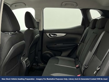 Used Nissan Qashqai 2018 for sale - 77742130: Photo