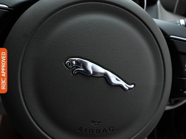 Used Jaguar XE 2016 for sale - 76088284: Photo 24