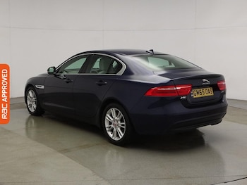 Used Jaguar XE 2016 for sale - 76088284: Photo 4