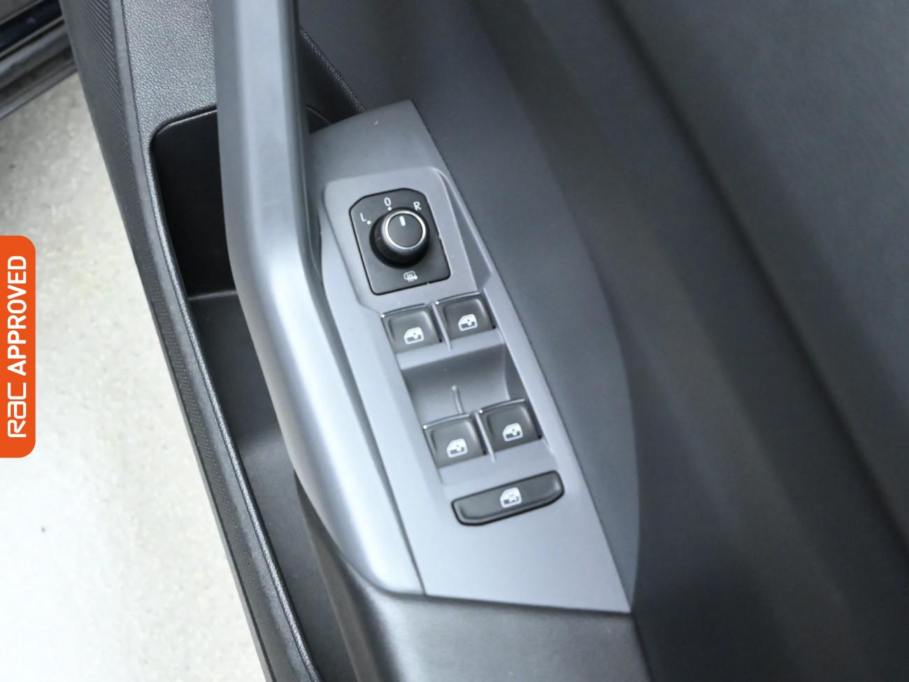 Used Volkswagen T-Cross 2021 for sale - 76156432: Photo 24