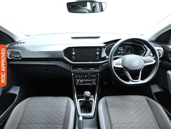 Used Volkswagen T-Cross 2021 for sale - 76156432: Photo