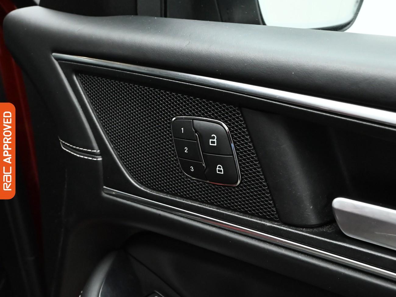 Used Ford S-Max 2017 for sale - 77138883: Photo 14