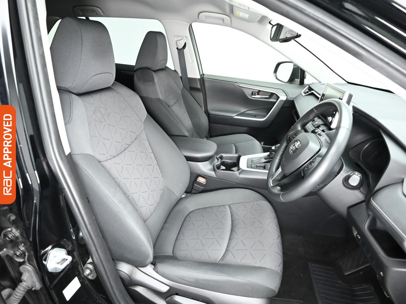 Used Toyota RAV4 2021 for sale - 76750735: Photo 12